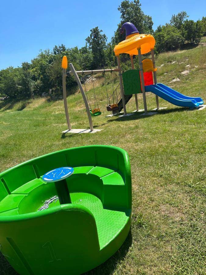 Etno Selo Montegoat Hotel Niksic Luaran gambar