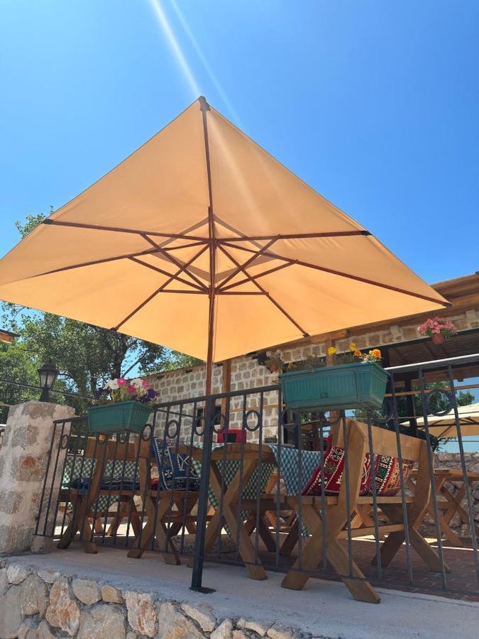 Etno Selo Montegoat Hotel Niksic Luaran gambar